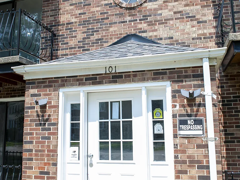 101 Oglesby Ave #1W — Photo 12