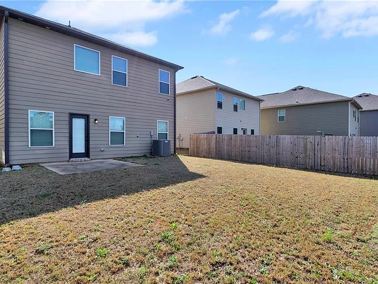 11608 Winston Dr — Photo 9
