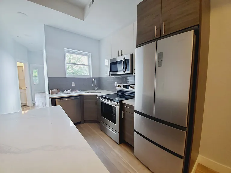 3610 Haverford ave — Photo 9