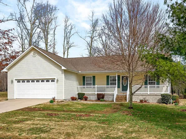 1017 Iroquois Ln, Crossville, TN 38572