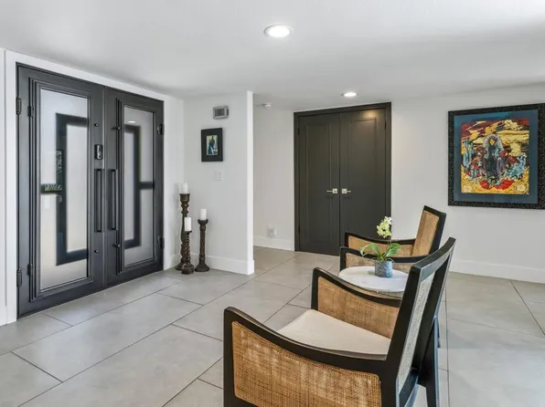 6250 N Paseo De La Palma, Palm Springs, CA 92264