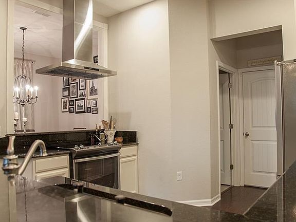 3rd image of 9343 Mira Valle Ln