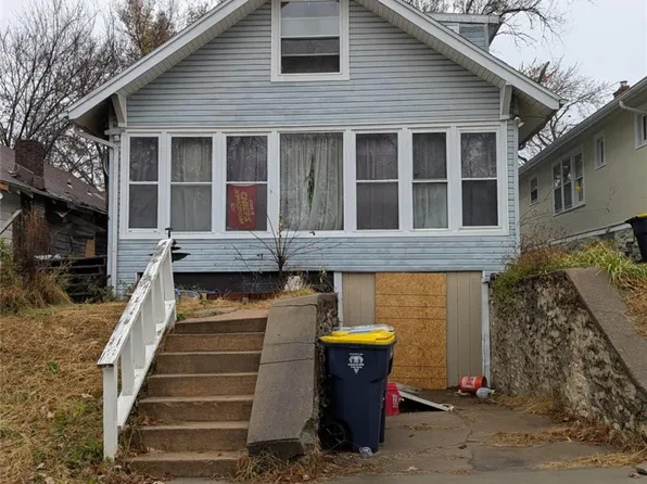 4930 Woodland Ave, Kansas City, MO 64110