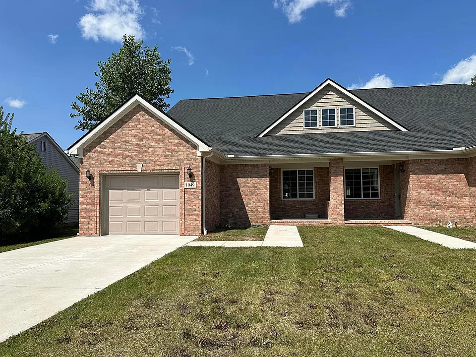 1049 Birchwood Dr
