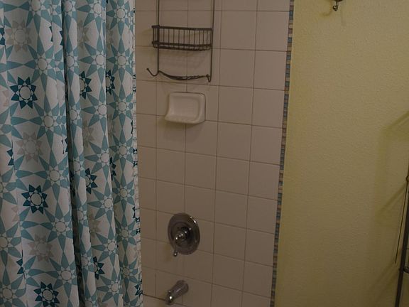 4th image of 466 S Downing St Unit B