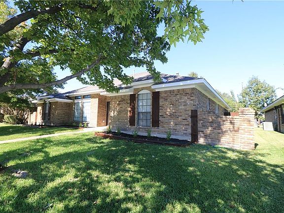 2nd image of 9957 Acklin Dr