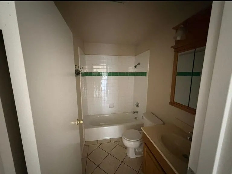 158 Caldecott Ln — Photo 12