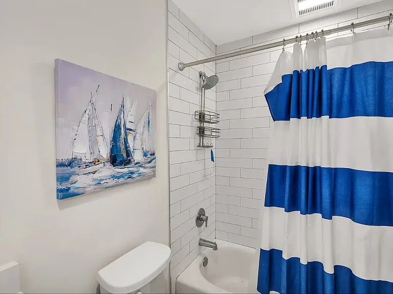 207 Gloucester St — Photo 10