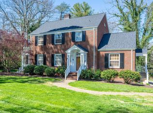 215 Brookdale Dr, Statesville, NC 28677