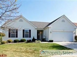 348 Birchwood Crossing Ln, Maryland Heights, MO 63043