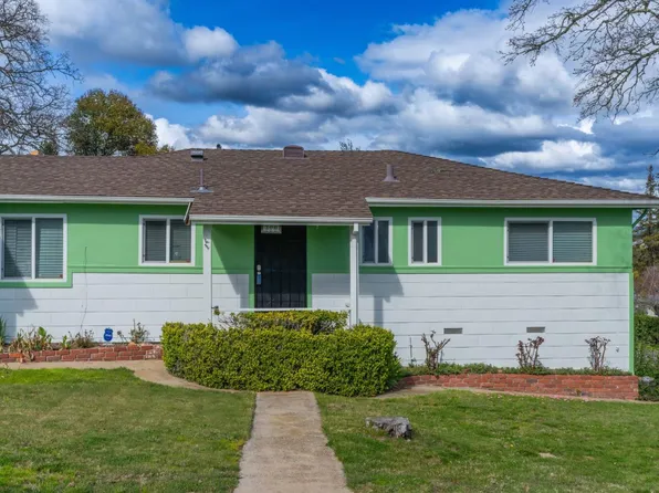 300 Patricia Ln, Sutter Creek, CA 95685