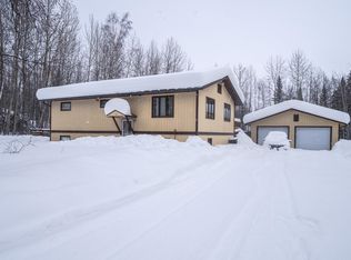 2644 Lancelot Dr W, North Pole, AK 99705