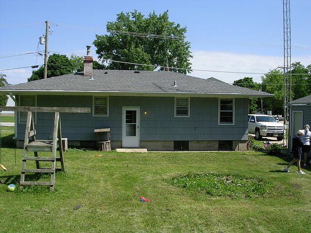 2nd image of 11903 Maple Ave