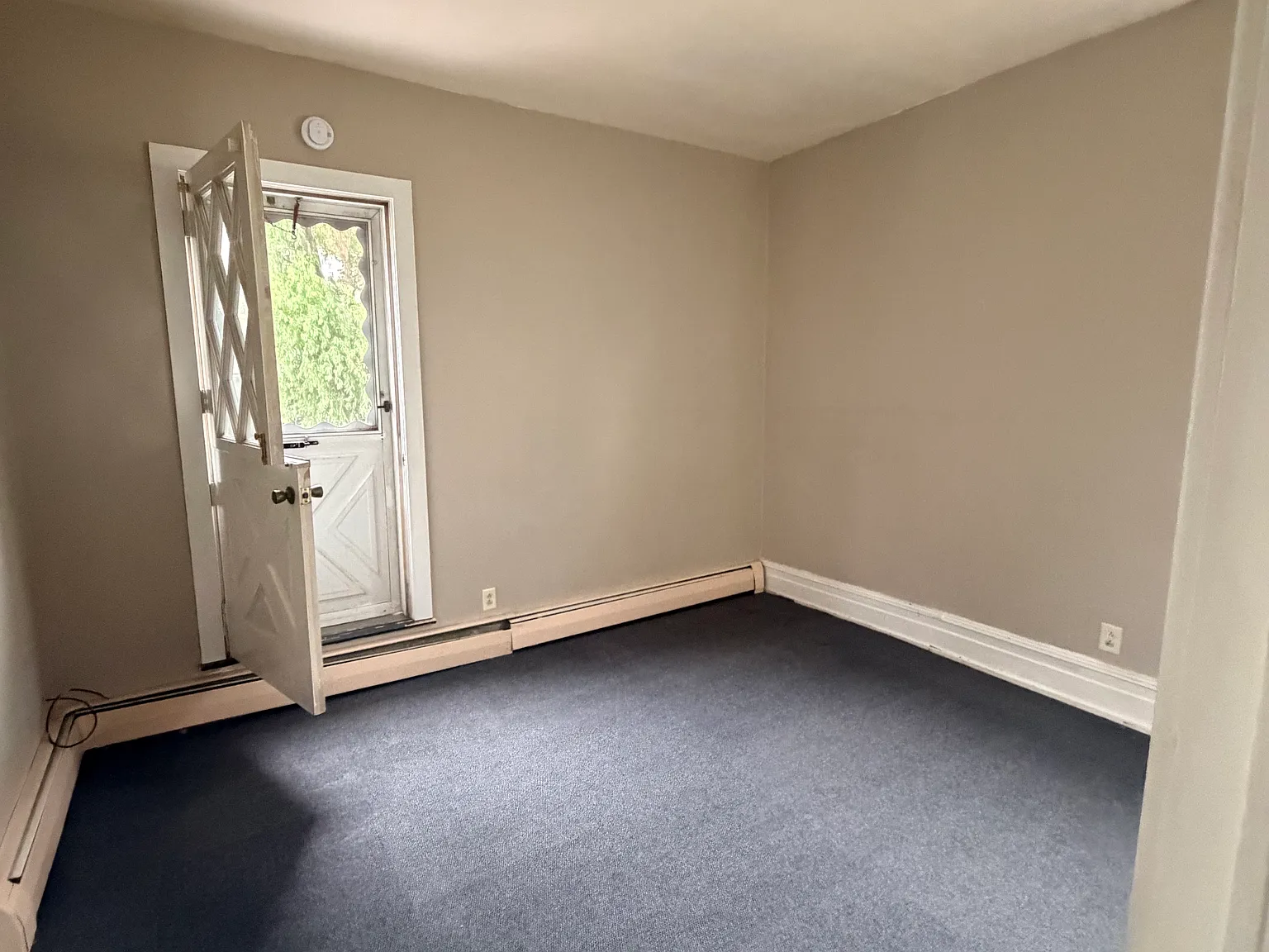 1 bed, 950 sqft, $950 — Photo 4