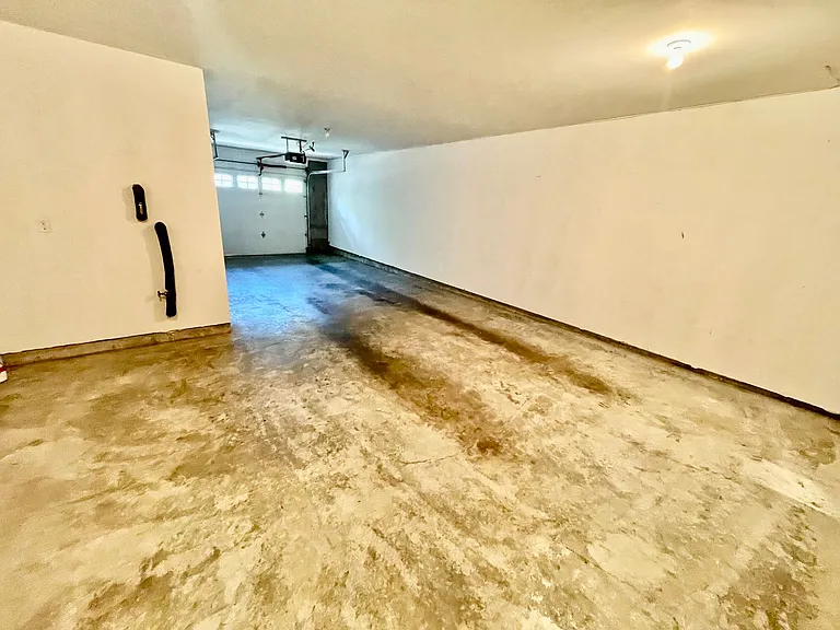 12947 NW Clement Ln — Photo 38