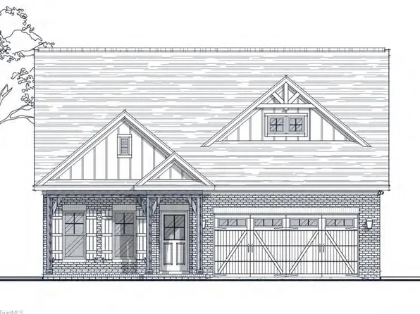 120 Castle Pond Dr, Winston Salem, NC 27107