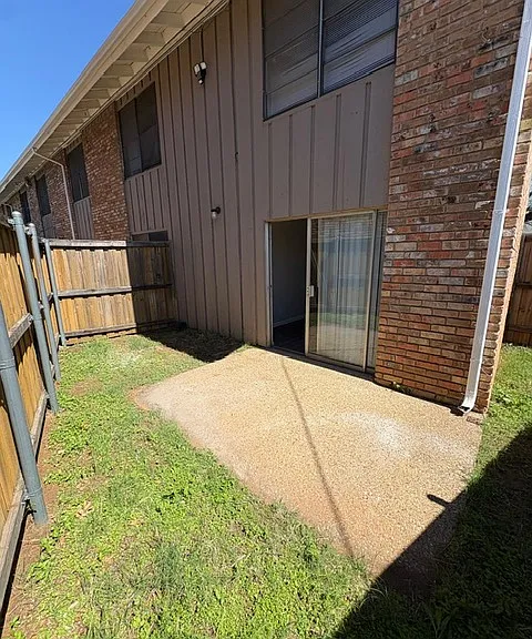 1231 Cavender Dr #101 — Photo 12