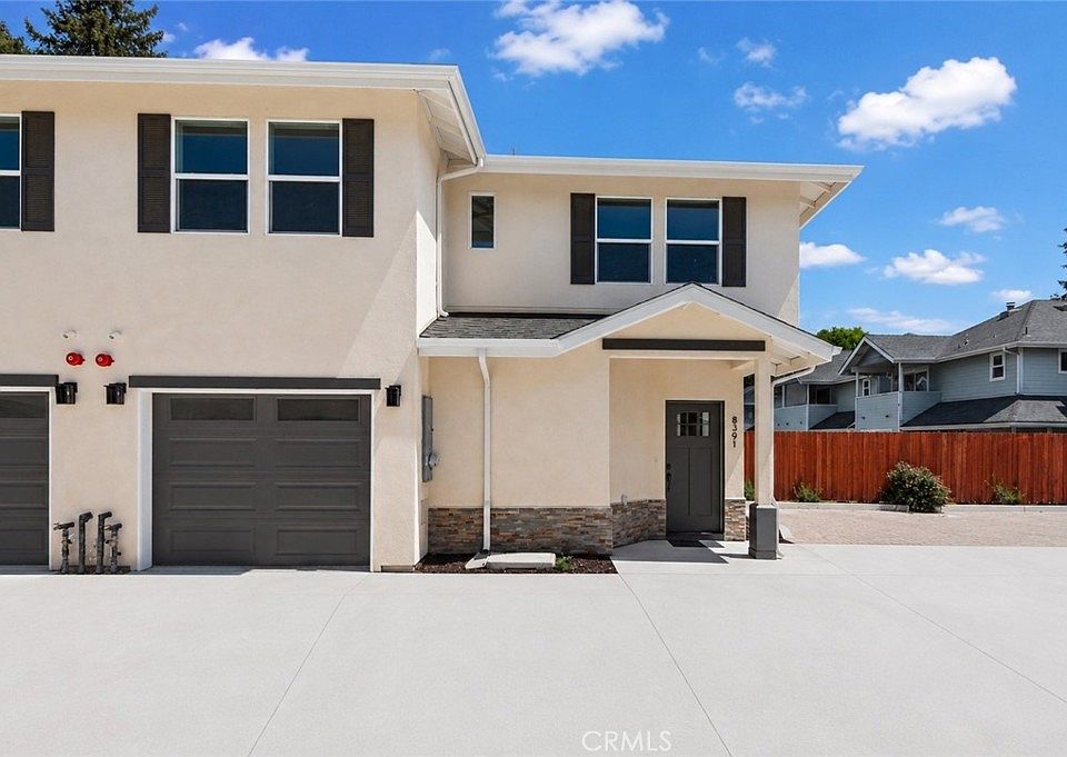 1st image of 8391 Amapoa Ave