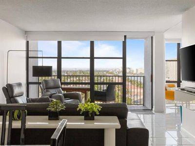 1000 Parkview Dr #1019, Hallandale, FL, 33009