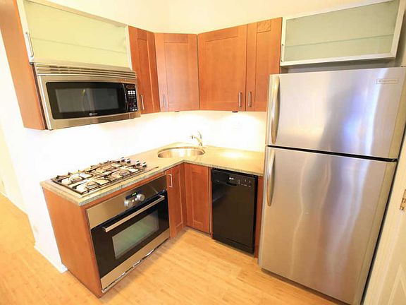 3rd image of 3319 W George St #1
