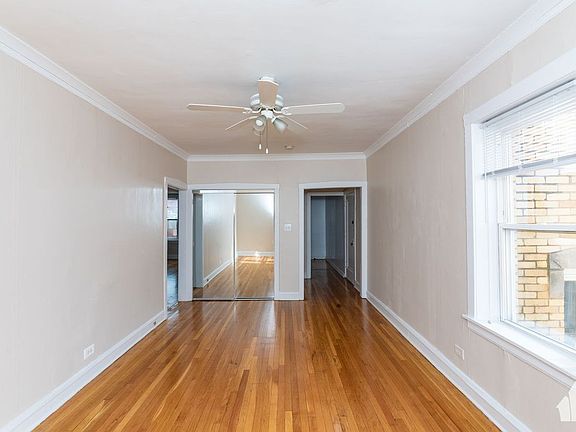 4th image of 4043 N Mozart St #45.5-3E