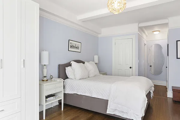 Sold by Compass | media 4