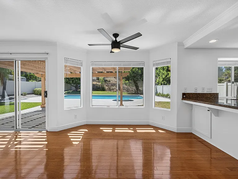 13887 Carriage Rd — Photo 15