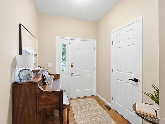 3rd image of 8608 Timber Park Dr