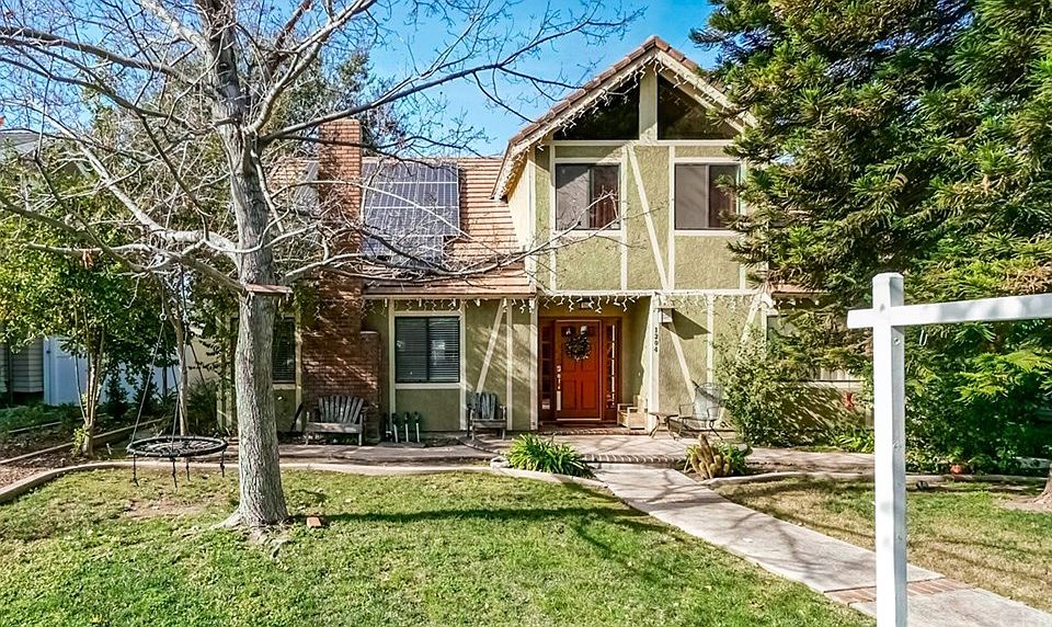 2nd image of 1204 Palm Ave