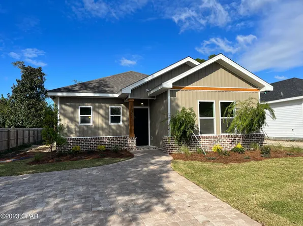 1311 1st St, Southport, FL 32409