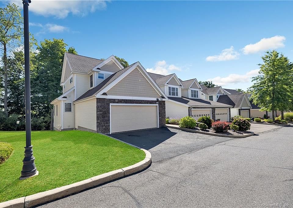 1st image of 156 Kyles Way #156
