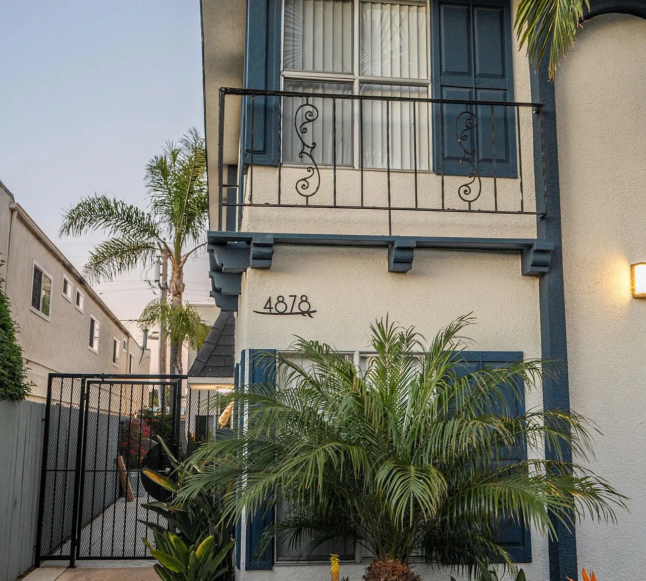 4878 Saratoga Ave — Photo 3