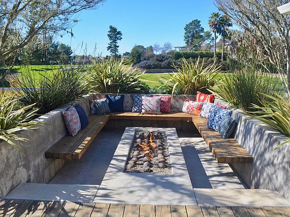 4th image of 311 Pebble Beach Dr