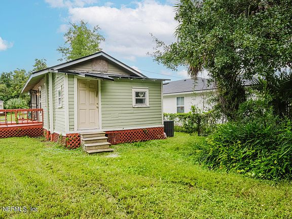 2nd image of 2983 REXFORD Street