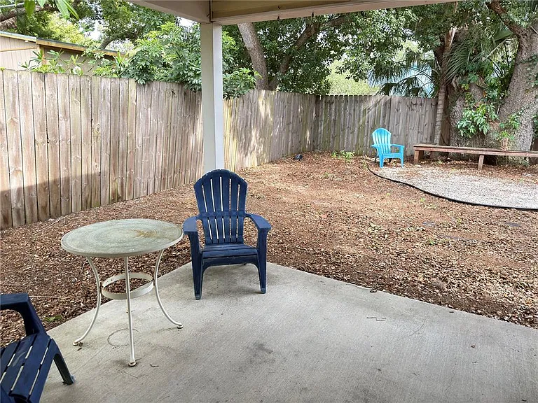 414 Ulelah Ave — Photo 23