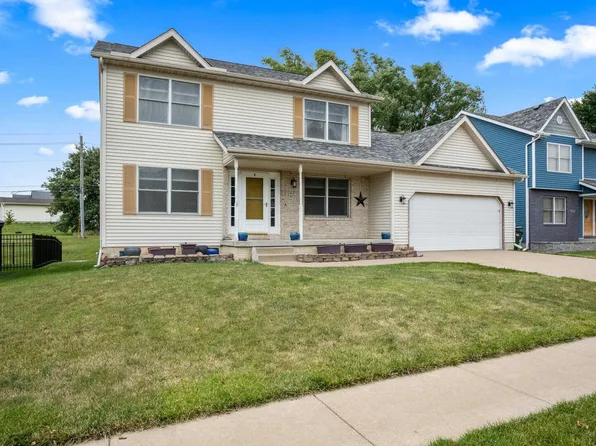 2610 W 62nd St, Davenport, IA 52806