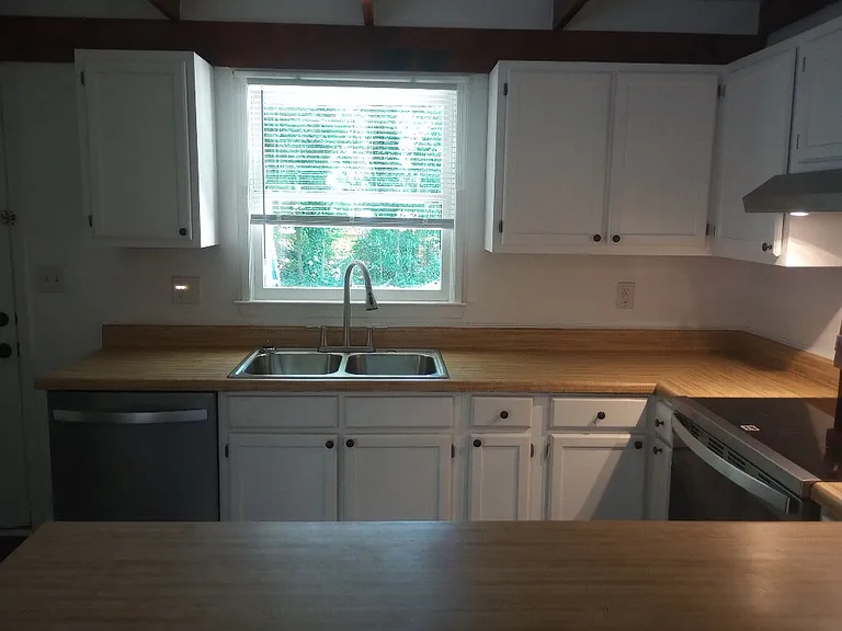 8 Charterhouse Ct — Photo 9