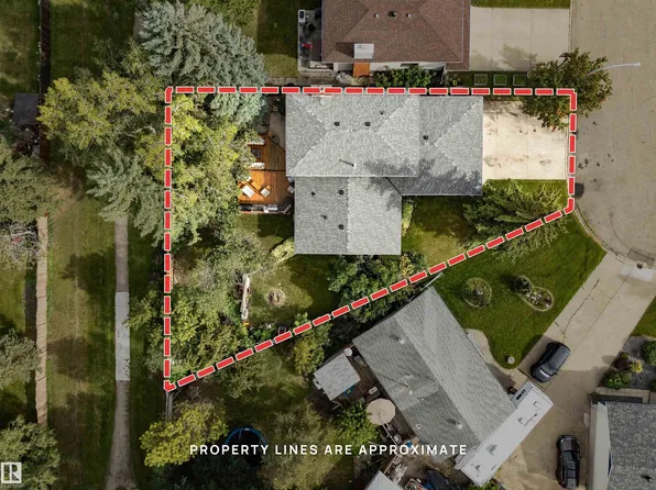 361 Lee Ridge Rd NW, Edmonton, AB T6K 0N6