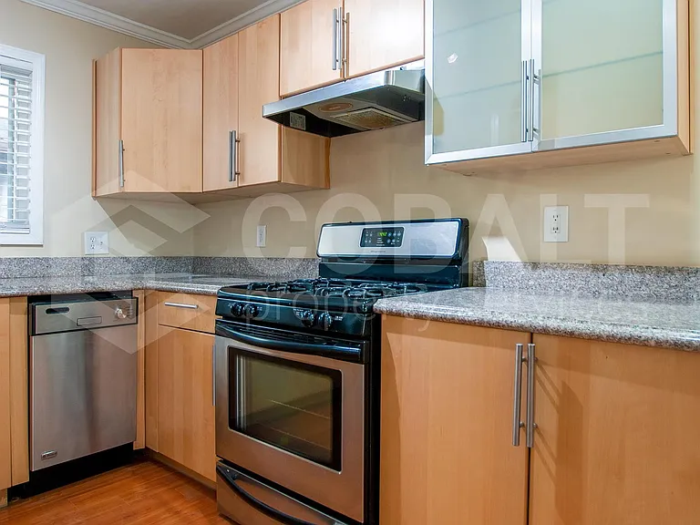 780 Dixie Ave NE #3 — Photo 2