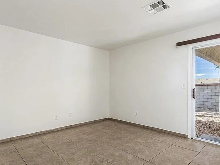 276 Cattlebaron Ter — Photo 16