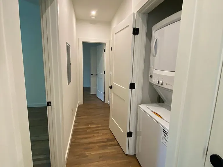 Andrews Court — Photo 42