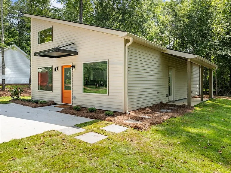 8083 Beachwood Dr — Photo 29
