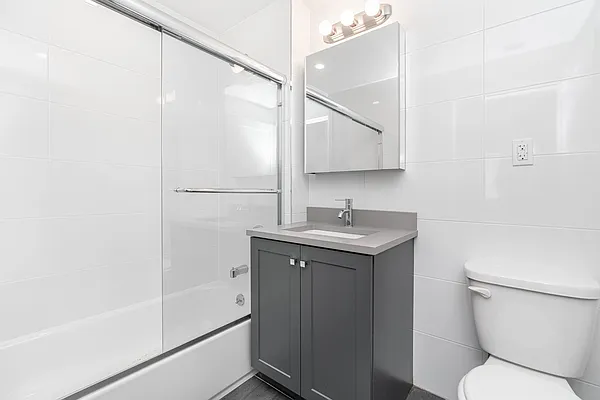 Rented by Modern Spaces | media 23