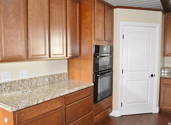 5th image of 4920 Boyd Dr