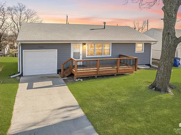 1169 Saint Marys Rd, Junction City, KS 66441