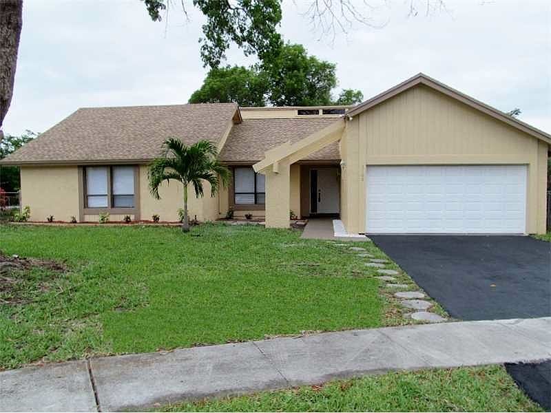 1st image of 5100 NW 85th Ave