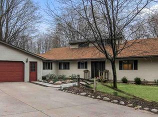 2955 S Scenic Hwy, Frankfort, MI 49635