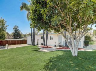 136 Hannalei Dr, Vista, CA 92083