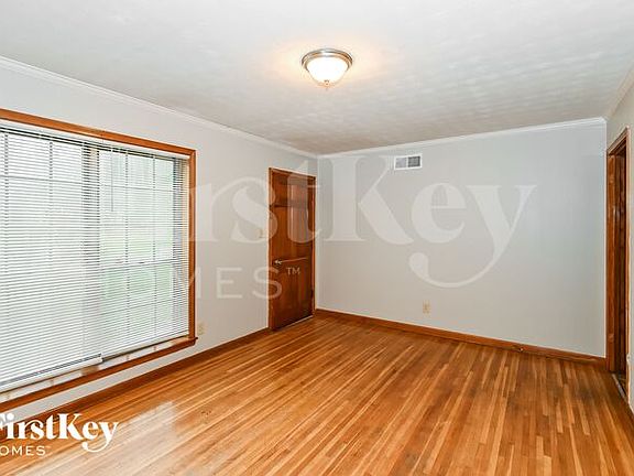 2nd image of 3717 W Big Bend Dr
