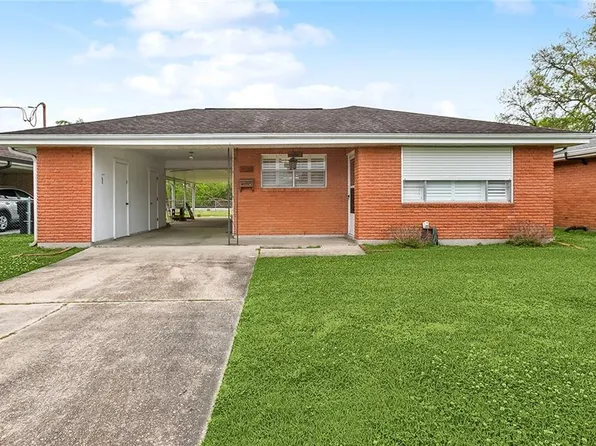 118 Ravey St, Belle Chasse, LA 70037